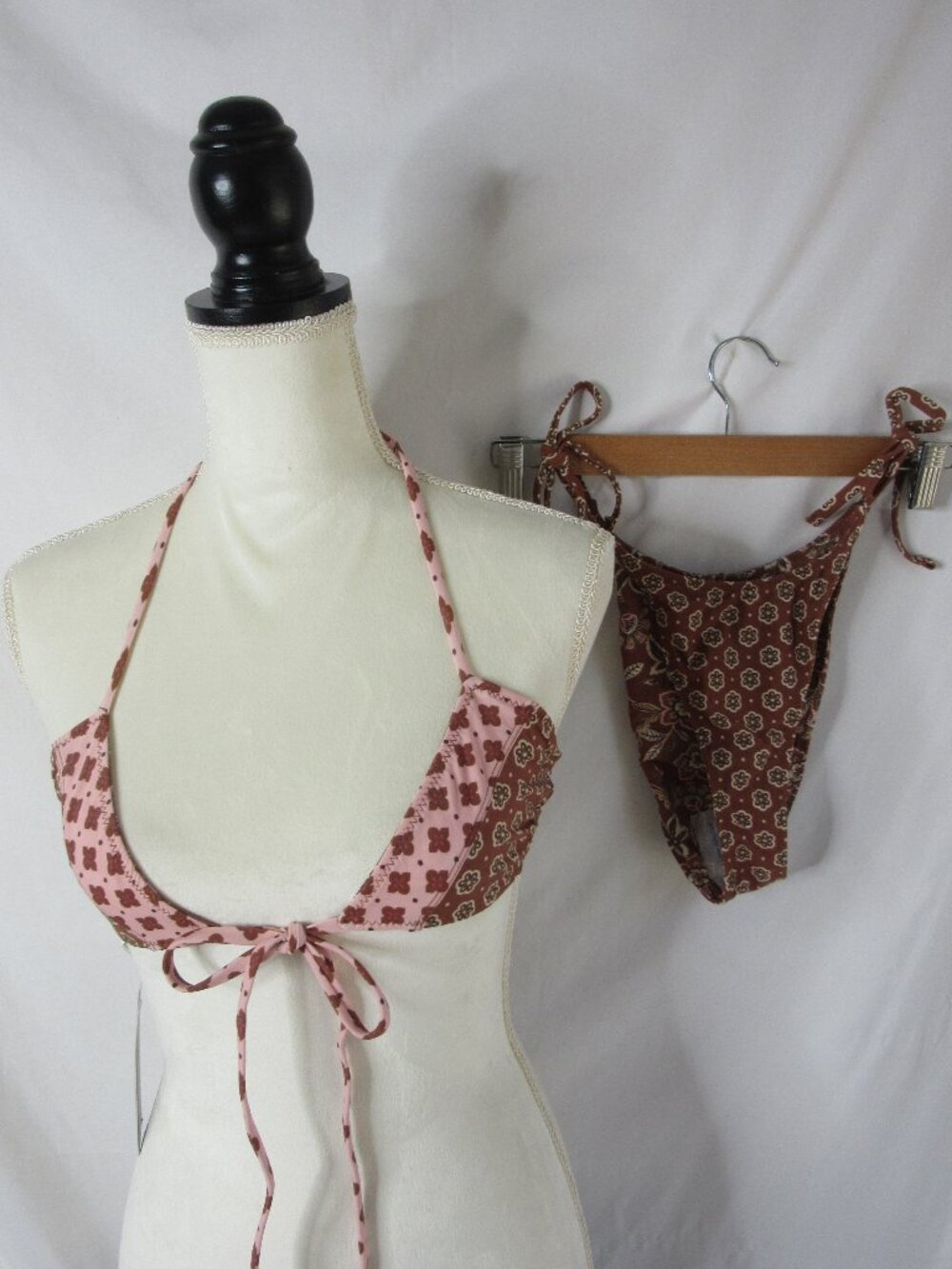 Wild Fable 2 Piece Bikini Brown Pink Floral Reversible Size Small and XXS NWT
